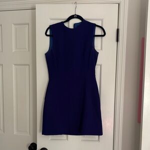 Elegant Blue Sleeveless Semi-Formal Dress